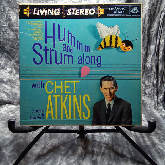Chet Atkins-Hummm And Strum along
